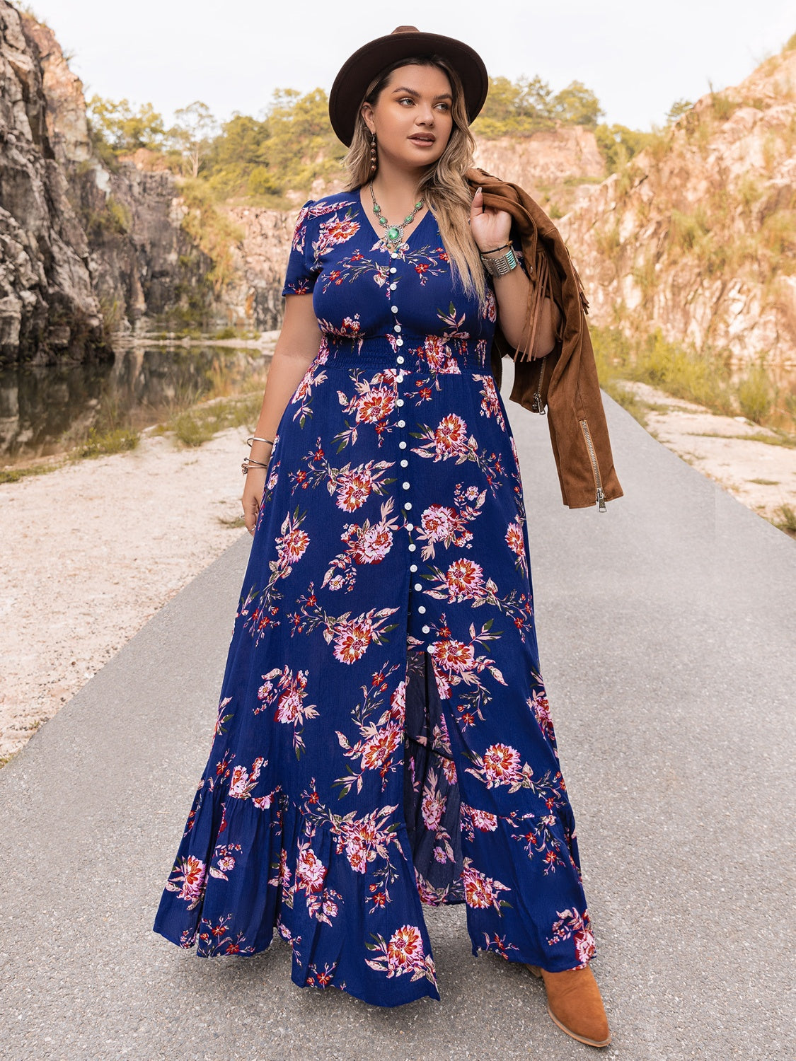 Plus Size V-Neck Maxi Dress Trendsi