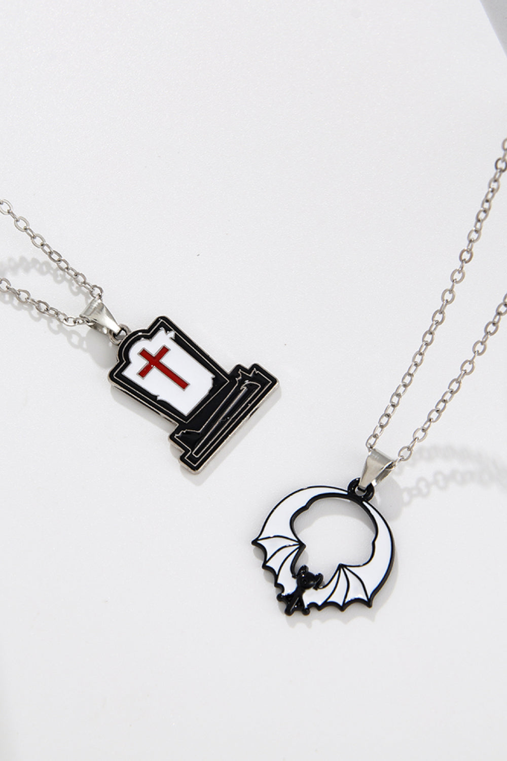 Two-Piece Halloween Theme Necklace Set Trendsi