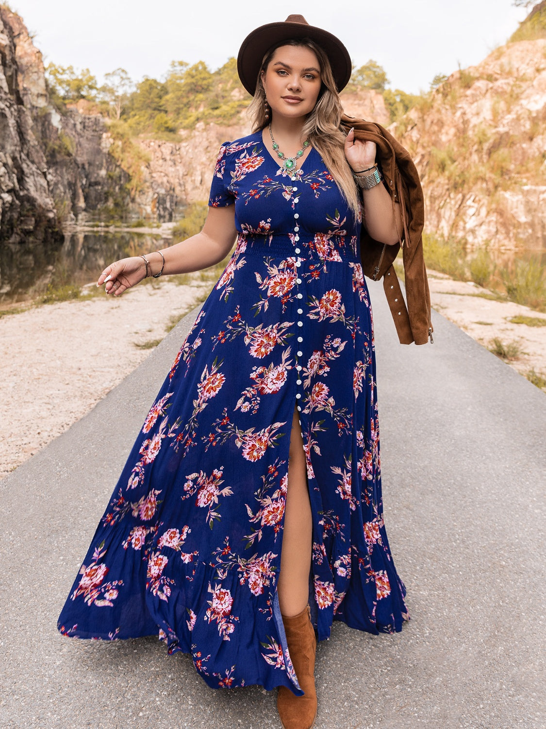 Plus Size V-Neck Maxi Dress Trendsi