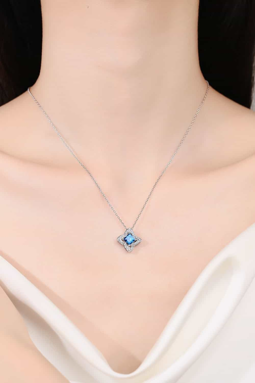 1 Carat Moissanite Floral Pendant Necklace Trendsi